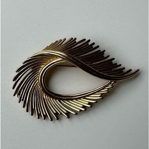 VTG Trifari Pin Brooch